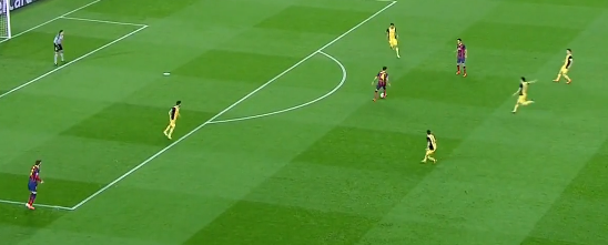 Atletico pressing high after a pass from the goalie.