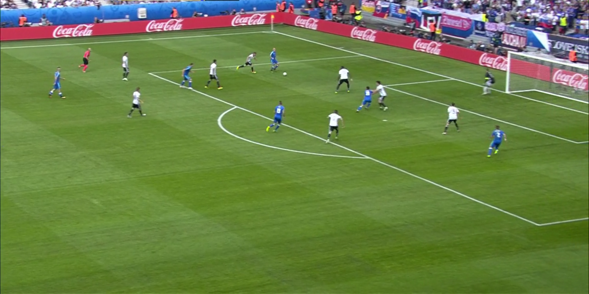 When Slovakia managed to string a purposeful attack, the lack of quality in the final ball let them down